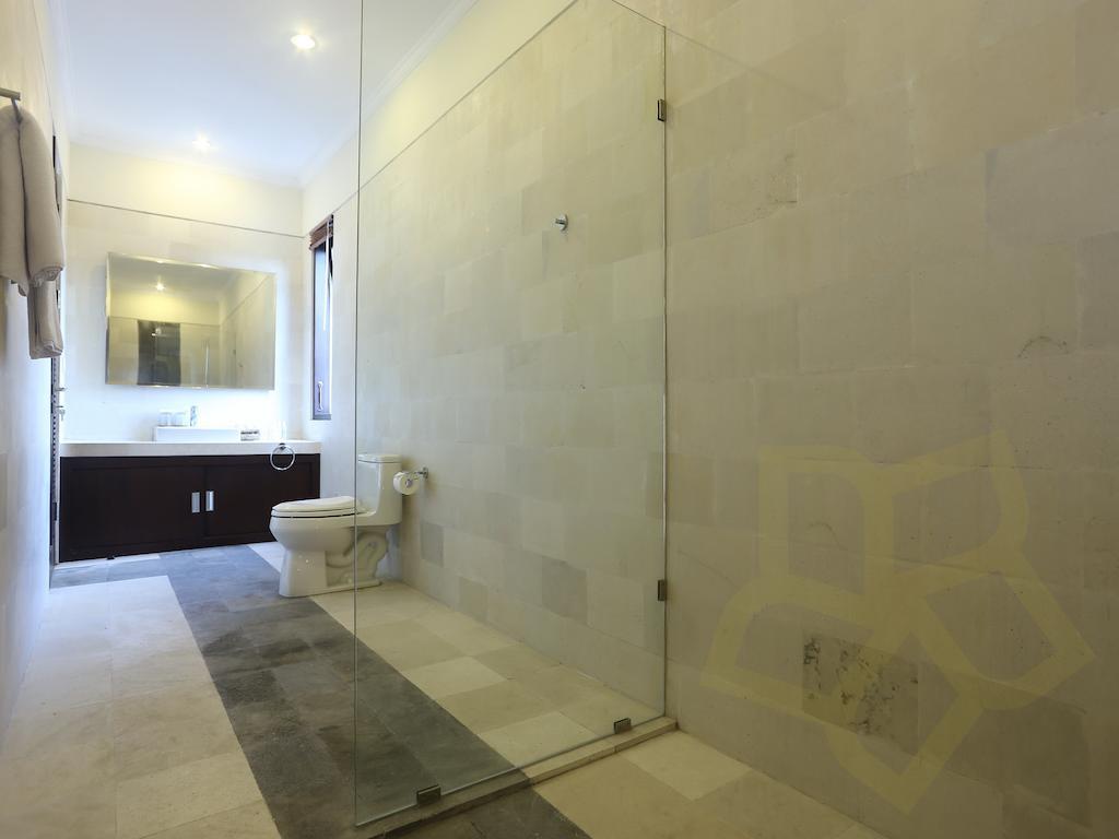 Villa Fanisa Kuta  Room photo