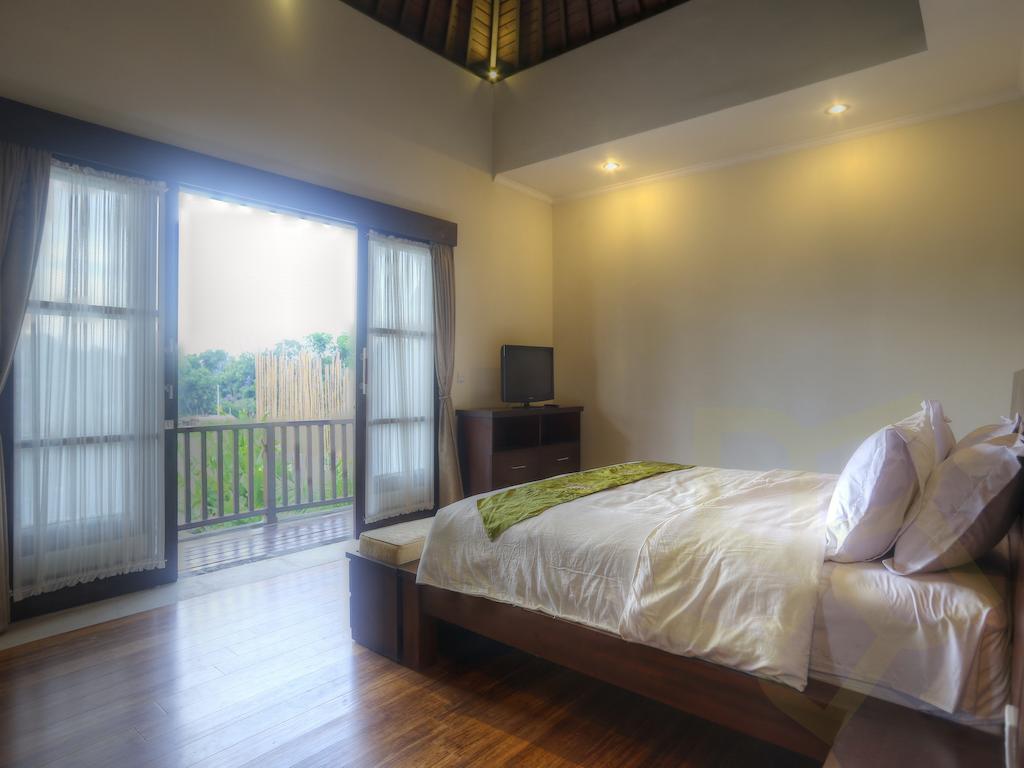 Villa Fanisa Kuta  Room photo