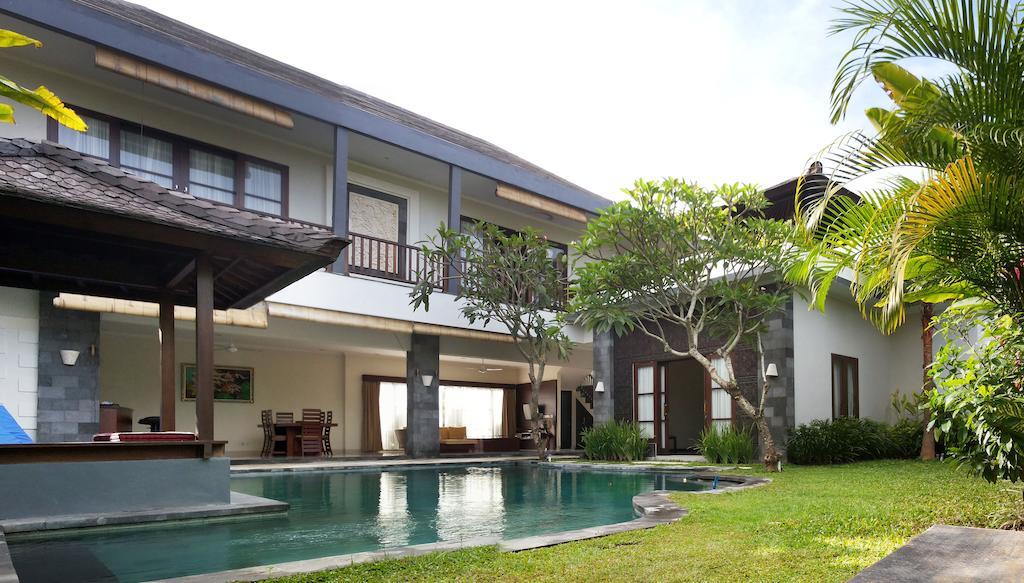 Villa Fanisa Kuta  Room photo